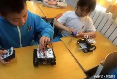 四大门派围剿乐高,机器人教育江湖上演刀光剑影
